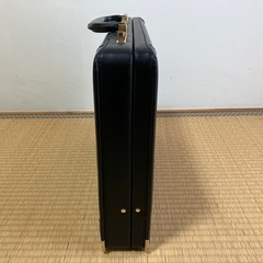 PRESTO 革製ビジネスバックの画像