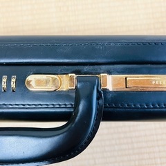PRESTO 革製ビジネスバックの画像
