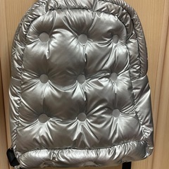 シルバーリュック