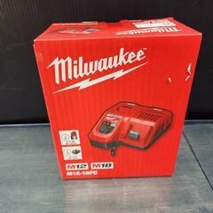 ♭【未使用品】ミルウォーキー　Milwaukee　M12-M18 充電器　M12-18FC【ハンズクラフト熊本けやき通り店】【引き取り限定】の画像