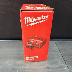 ♭【未使用品】ミルウォーキー　Milwaukee　M12-M18 充電器　M12-18FC【ハンズクラフト熊本けやき通り店】【引き取り限定】の画像