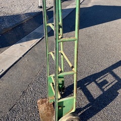 ガスボンベ　運搬車
