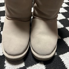BEARPAWブーツ    の画像