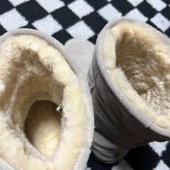 BEARPAWブーツ    の画像