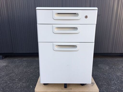 【宅急便160/カギ付き/美品/2018年製】 PLUS/プラス　RY-046SC-3　3段デスクワゴン/キャスター付きキャビネット/袖机　W396×D577×H604㎜