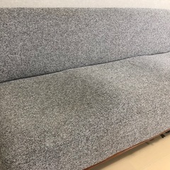 グレーソファの画像