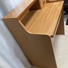 勉強机　デスクの画像