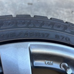 ダンロップ　スタッドレス　215/45 17インチの画像