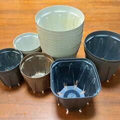 🌿【中古品】セリアスリット鉢・20鉢+黒スリット鉢・1鉢セット②🌿の画像