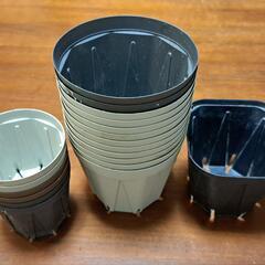 🌿【中古品】セリアスリット鉢・20鉢+黒スリット鉢・1鉢セット②🌿の画像