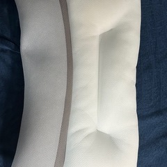 ニトリ 首をしっかり支えるまくら(高さ調整可)