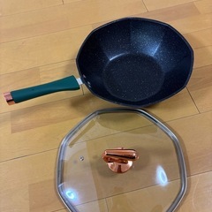 ノンスティック鍋(新品)の画像