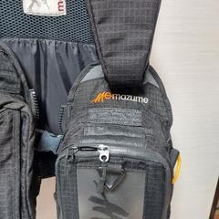 釣り シーバス マズメ レッドムーン ライフジャケットの画像