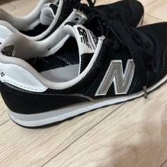 ニューバランススニーカーの画像