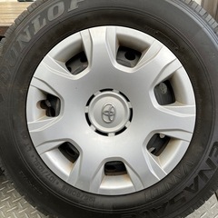 ハイエース　タイヤホイール　4本の画像