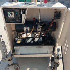 フォークリフト 電動ハンドリフト パワーリフター 650kg 100v充電の画像
