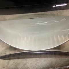 ガラステーブルの画像