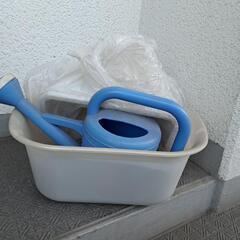 (決まりました)洗面器、じょうろ、ミニプランター