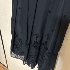 黒ワンピースの画像