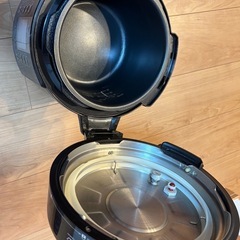 電気圧力鍋の画像