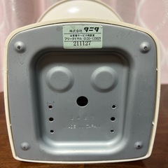 タニタ　キッチンスケール　はかり　ホワイトの画像