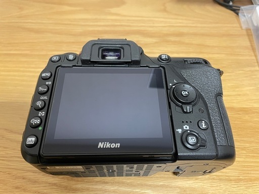 【交渉中】Nikon ニコン デジタル一眼レフカメラ D7500 ボディ   