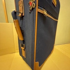 キャリーバッグ USEDの画像