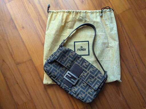 査定済　FENDI フェンディバッグ　レディース