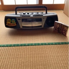 ラジカセ　新品カセット2つつきの画像