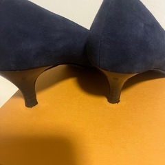 美品⭐︎PICHE ABAHOUSEfluffy fit パンプス36ネイビーの画像