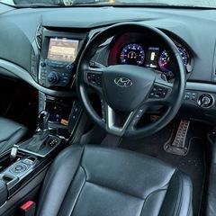 超希少 ヒュンダイ i40 車検長の画像