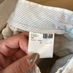 UNIQLO ユニクロ　ホワイト チノパン 2枚セットストレート　無地　シンプルの画像
