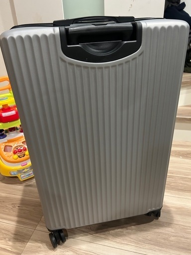 大型キャリーケース、スーツケース