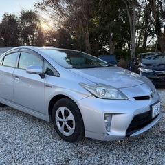 平成25年　トヨタ プリウス　62,417km  車検　8年／10月の画像