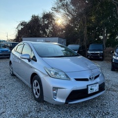 平成25年　トヨタ プリウス　62,417km  車検　8年／10月