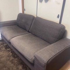 IKEA？2〜3人掛けソファー
