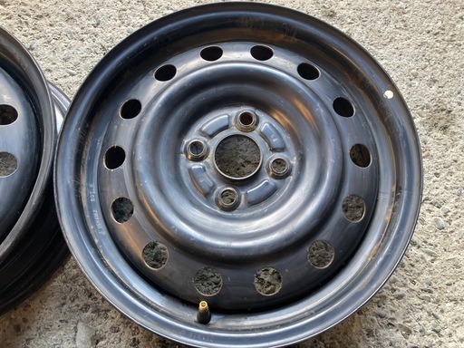 中古ホイール15X4.5ダイハツキャスト純正スチール　4本セット 美品】ダイハツ キャスト 純正 15in 4.5J +45 PCD100 4本セット