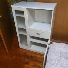 収納家具の画像