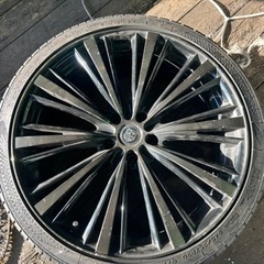 245/35ZR20