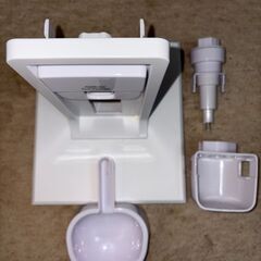 [値下げ,綺麗]✨ピュアクリスタル DRINK BOWL STAND(ペット用 自動給水器)の画像