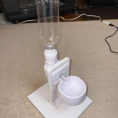[値下げ,綺麗]✨ピュアクリスタル DRINK BOWL STAND(ペット用 自動給水器)の画像