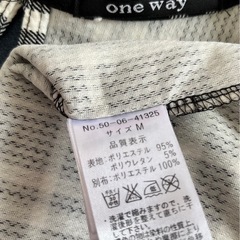 ★美品★　ONE PAY  トップス　ブラック　Mの画像