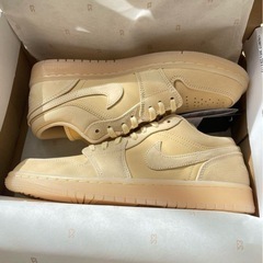 【新品】NIKE エア ジョーダン 1 LOW SE 26.5cmの画像