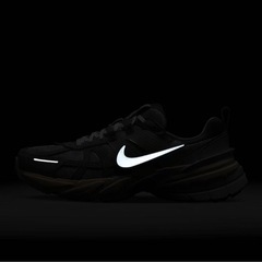 【新品】NIKE ナイキ V2K ラン 27.0cmの画像