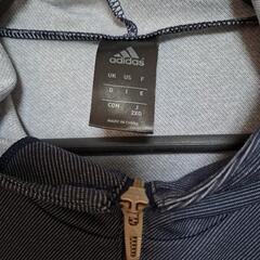 美品adidasジャージフード付きの画像