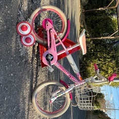 子供自動車の画像