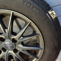 YOKOHAMAスタッドレスタイヤの画像