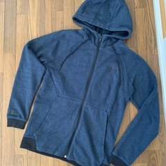 アンダーアーマー　パーカー　紺色　S-M
