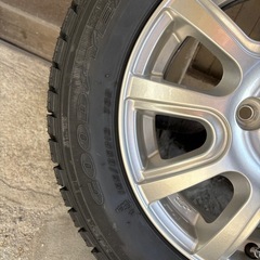 スタッドレスタイヤ
の画像