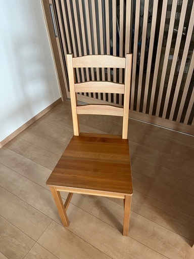 IKEA　ダイニングテーブルとチェアセット